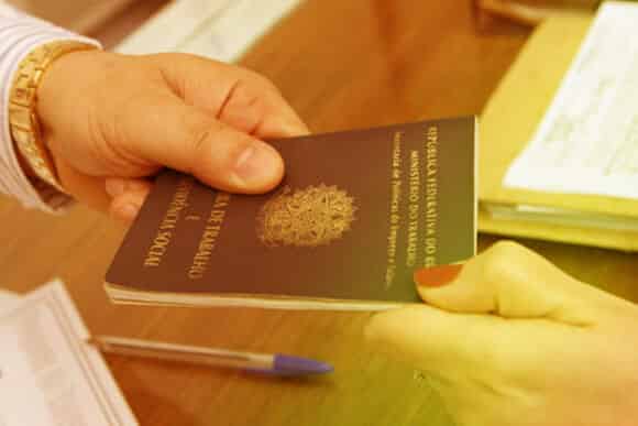anotar na carteira de trabalho